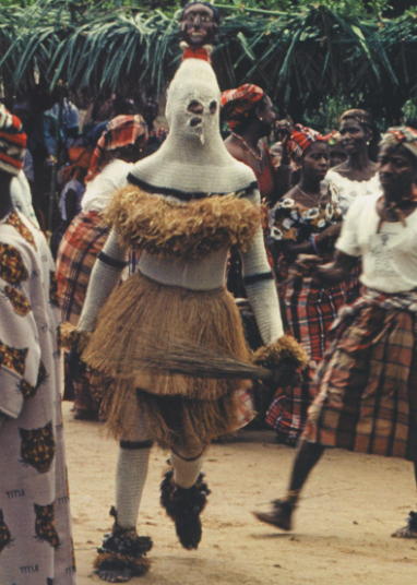 Nwékpé mask from Ibom village on Nkwo Ekpe Ibom day of the Ikeji. Ibom Village, Arochukwu, September 23,1988. [photo by Eli Bentor,www.ukpuru.com]